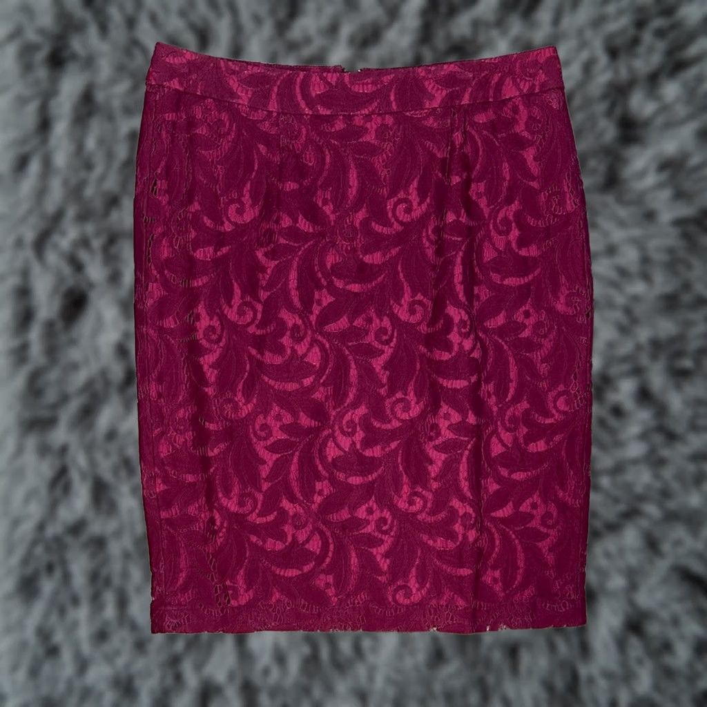 Vintage CAbi Plumberry Frolic Lace Overlay Pencil Skirt - 6, Purple, Women, Knee Length, Regular, Straight & Pencil, Skirt, 31" Waist (Size 6) Size 28" / US 6 / IT 42 - 1 Thumbnail