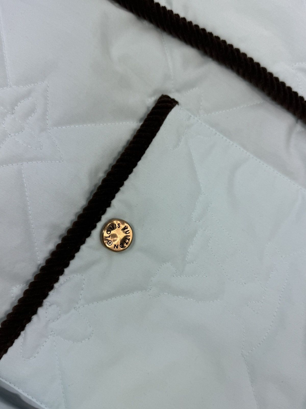 Louis Vuitton MONOGRAM PADDED JACKET 1AFPTY Size US XL / EU 56 / 4 - 3 Thumbnail