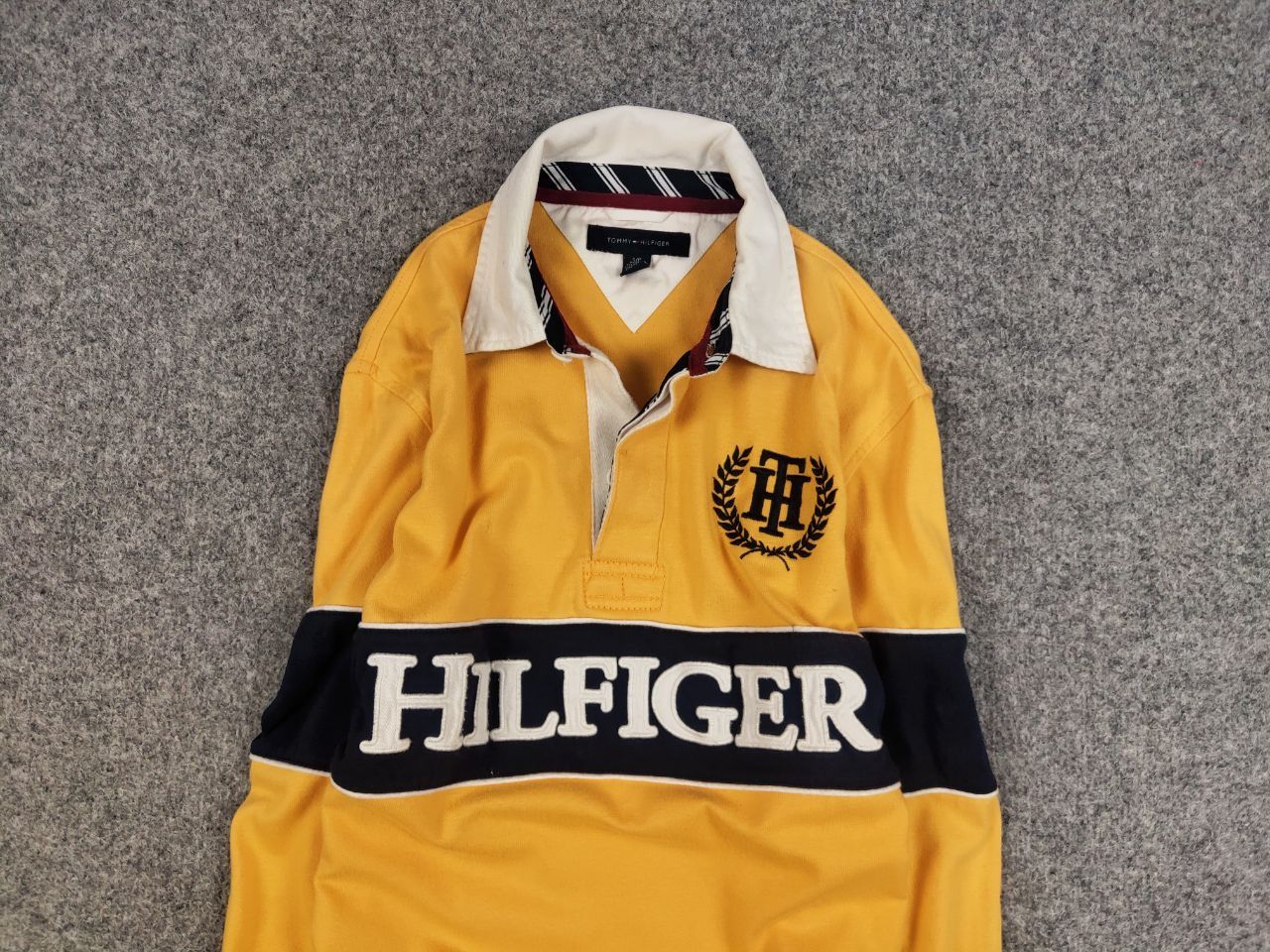Tommy Hilfiger Vintage Tommy Hilfiger embroidered Yellow Rugby Long Sleeve Size US S / EU 44-46 / 1 - 8 Thumbnail