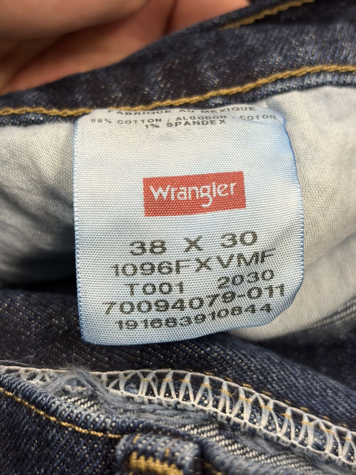 Wrangler Wrangler Jeans Mens 38x30 Dark Wash Blue Denim Straight Leg Size US 38 / EU 54 - 7 Thumbnail