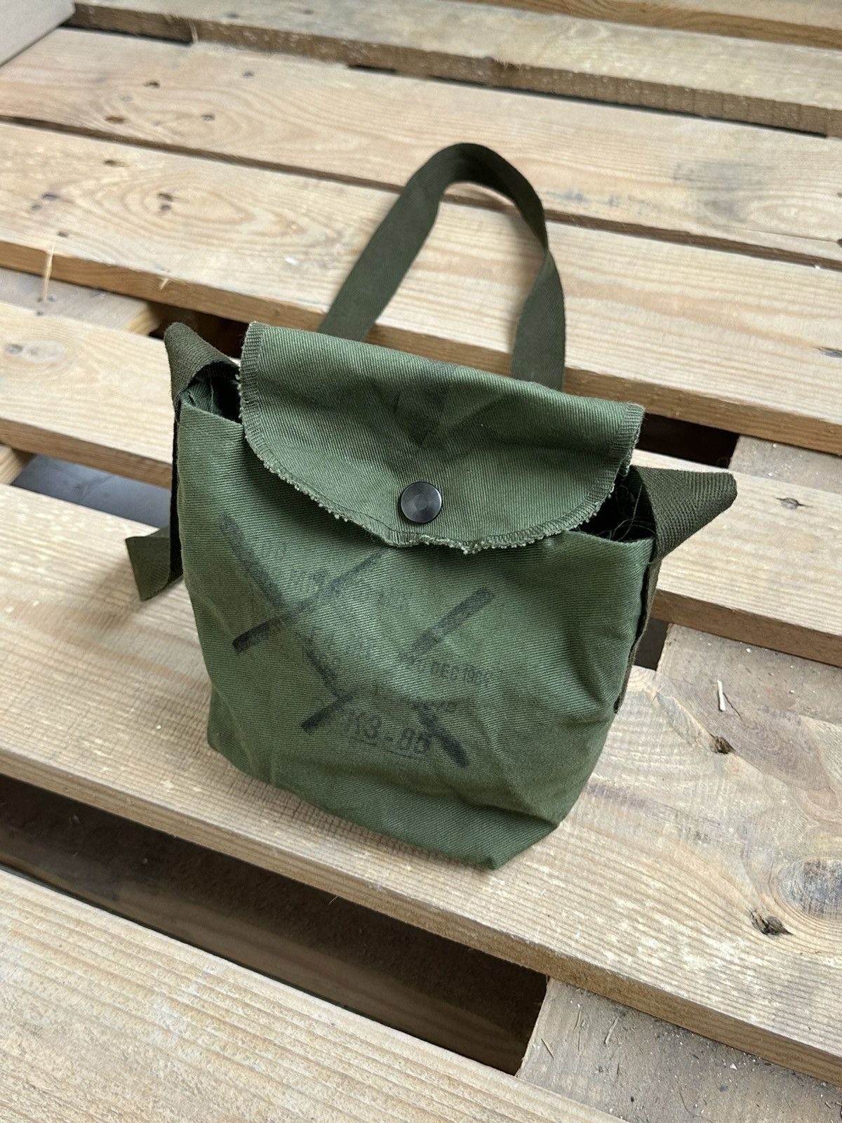 Vintage Vintage 90s 5.56mm F1 Ball Khaki Ammo Shoulder Bag Size ONE SIZE - 4 Thumbnail
