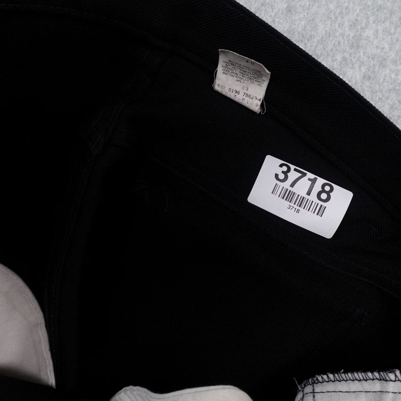 Levi's VINTAGE Levi's Pants Men 36 (36X28) Black Polyester Casual in Black Size US 36 / EU 52 - 6 Thumbnail