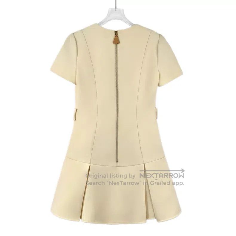 Louis Vuitton Louis Vuitton 24 Beige Sheep Wool Crew Neck Short Sleeve D Size XS / US 0-2 / IT 36-38 - 2 Thumbnail