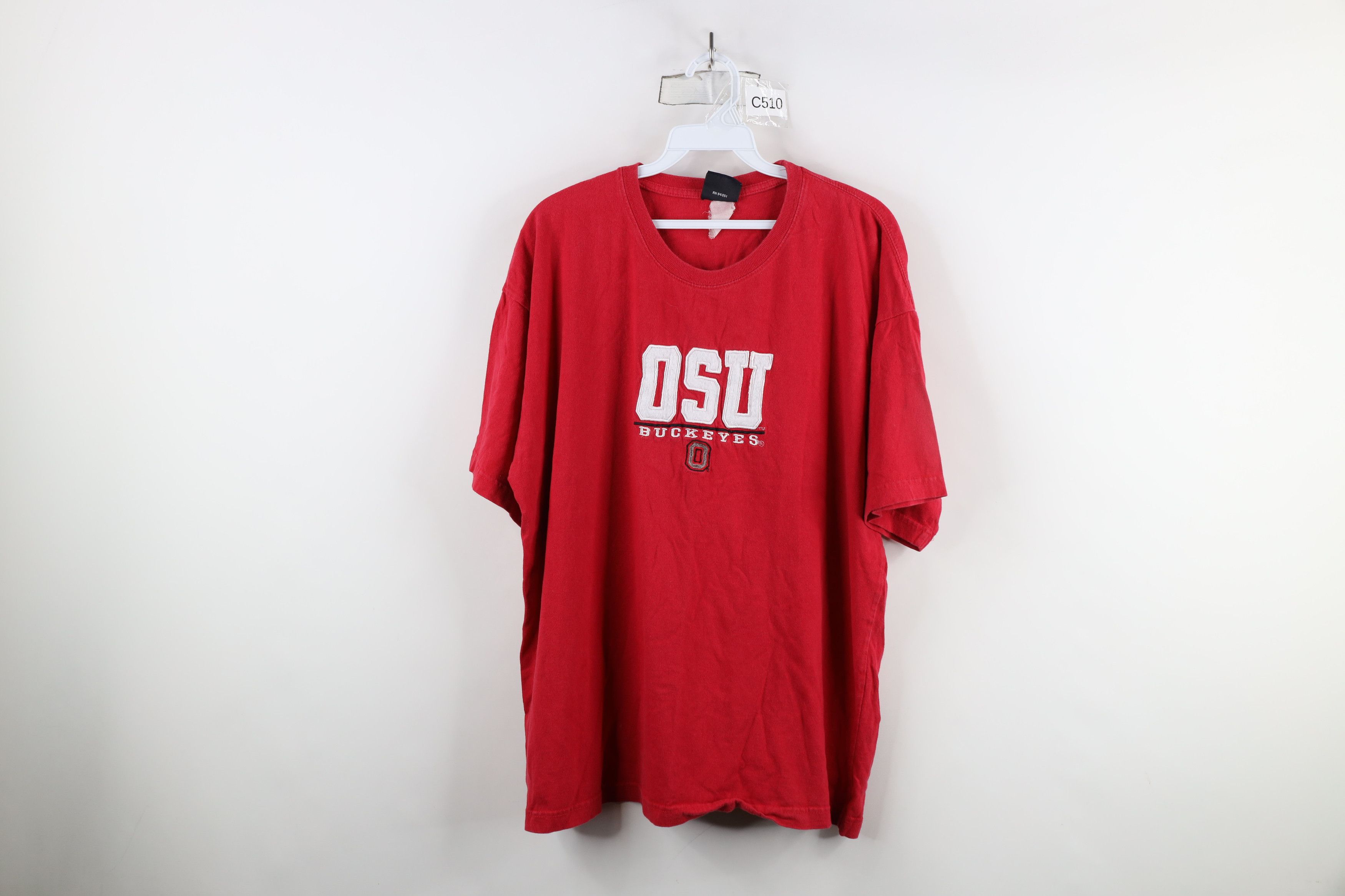 Vintage Vintage 90s Spell Ohio State University Football T-Shirt Red Size US XL / EU 56 / 4 - 1 Thumbnail