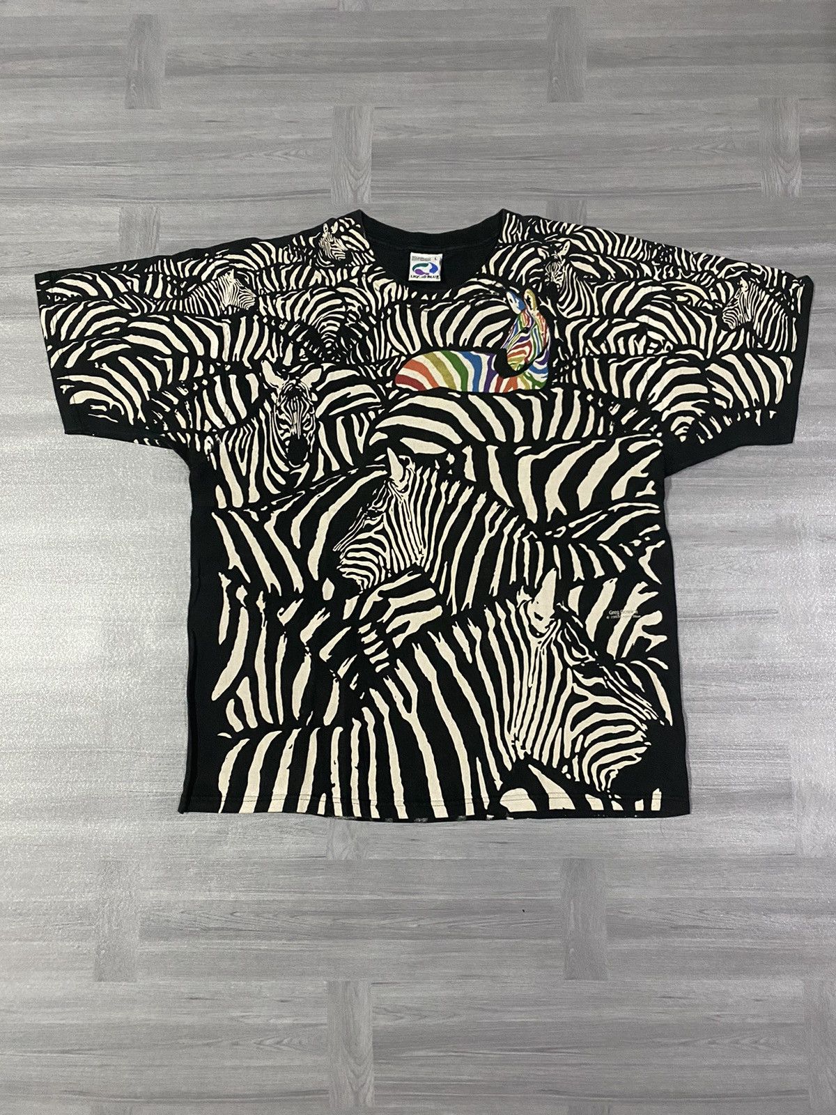 Liquid Blue Vintage 90s Liquid Blue Zebra All Over Print T-Shirt 1993 Size US L / EU 52-54 / 3 - 1 Thumbnail