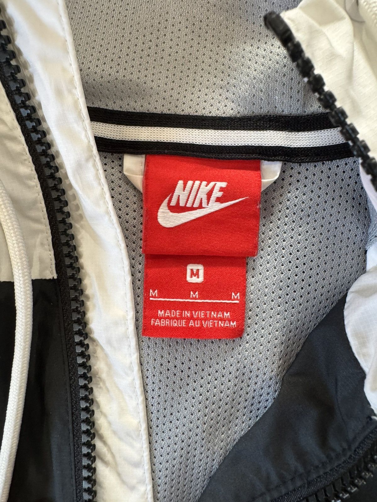 Nike Nike Windbreaker size Medium Size US M / EU 48-50 / 2 - 2 Thumbnail