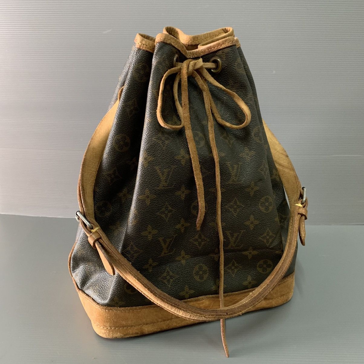 Louis Vuitton Louis Vuitton Bucket Vintage Bag Size ONE SIZE - 2 Thumbnail