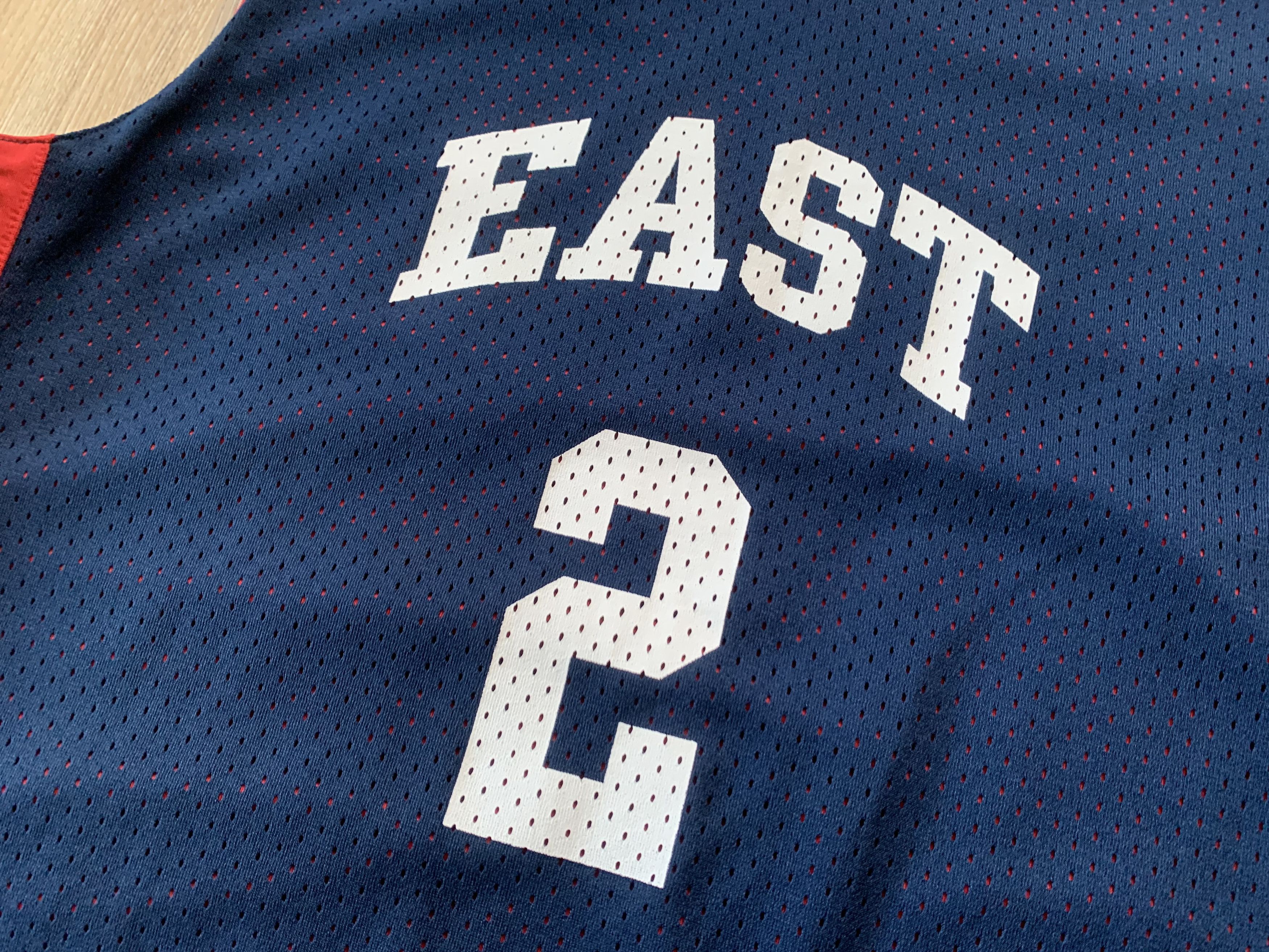 Nike Nike East 2 Reversible Basketball Jersey Size US L / EU 52-54 / 3 - 6 Thumbnail