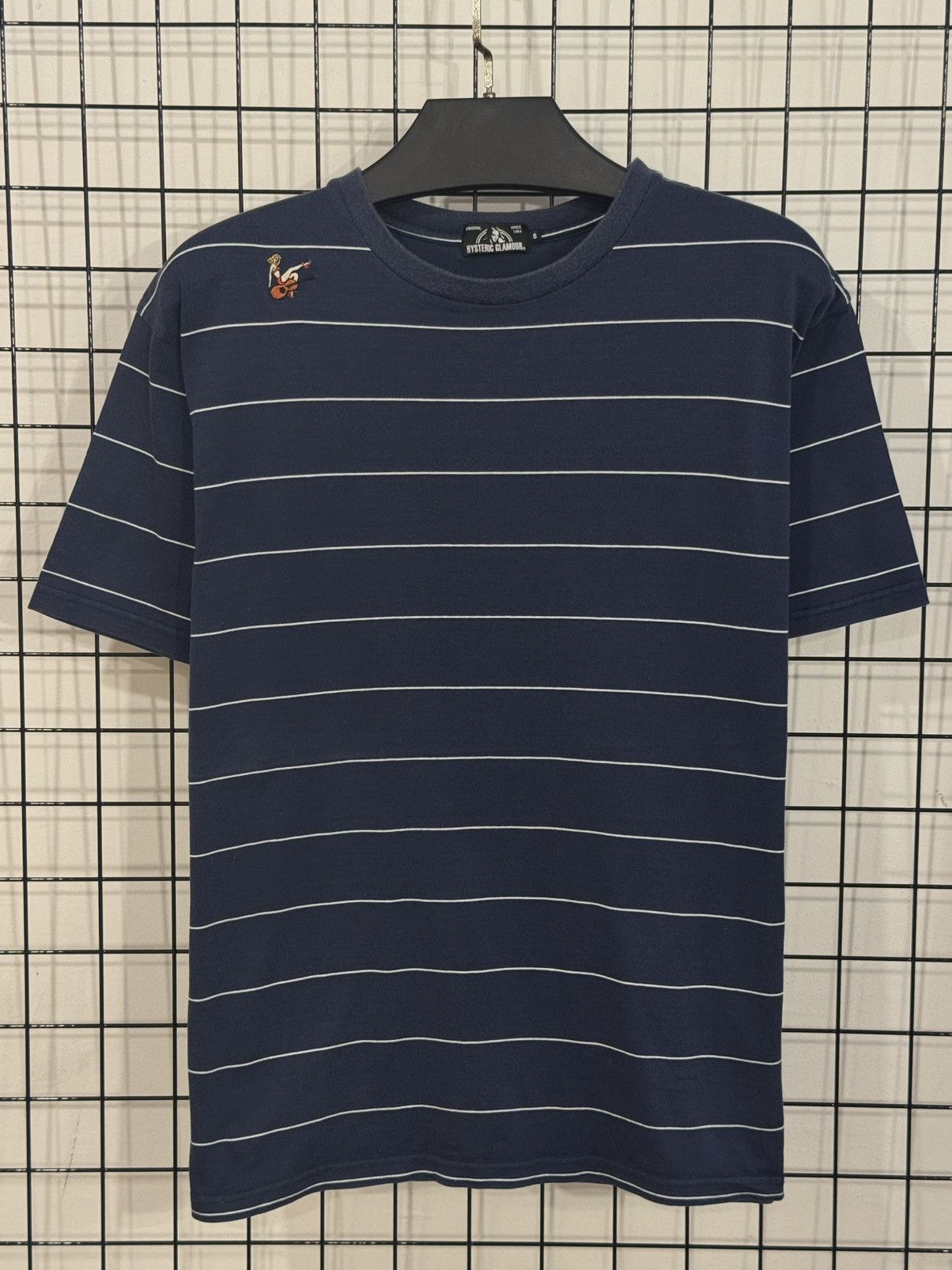Hysteric Glamour navy blue t-shirt from the Japanese brand Hysteric Glamour Size US S / EU 44-46 / 1 - 1 Thumbnail