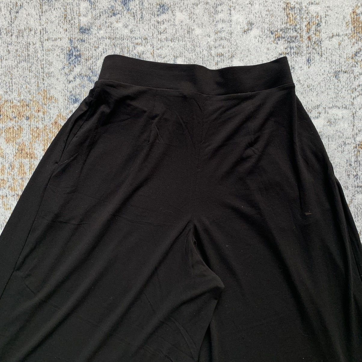 Japanese Brand Rare Japanese Brand Uniqlo Yohji Style SS19 Wide Pants Size 28" / US 6 / IT 42 - 6 Thumbnail