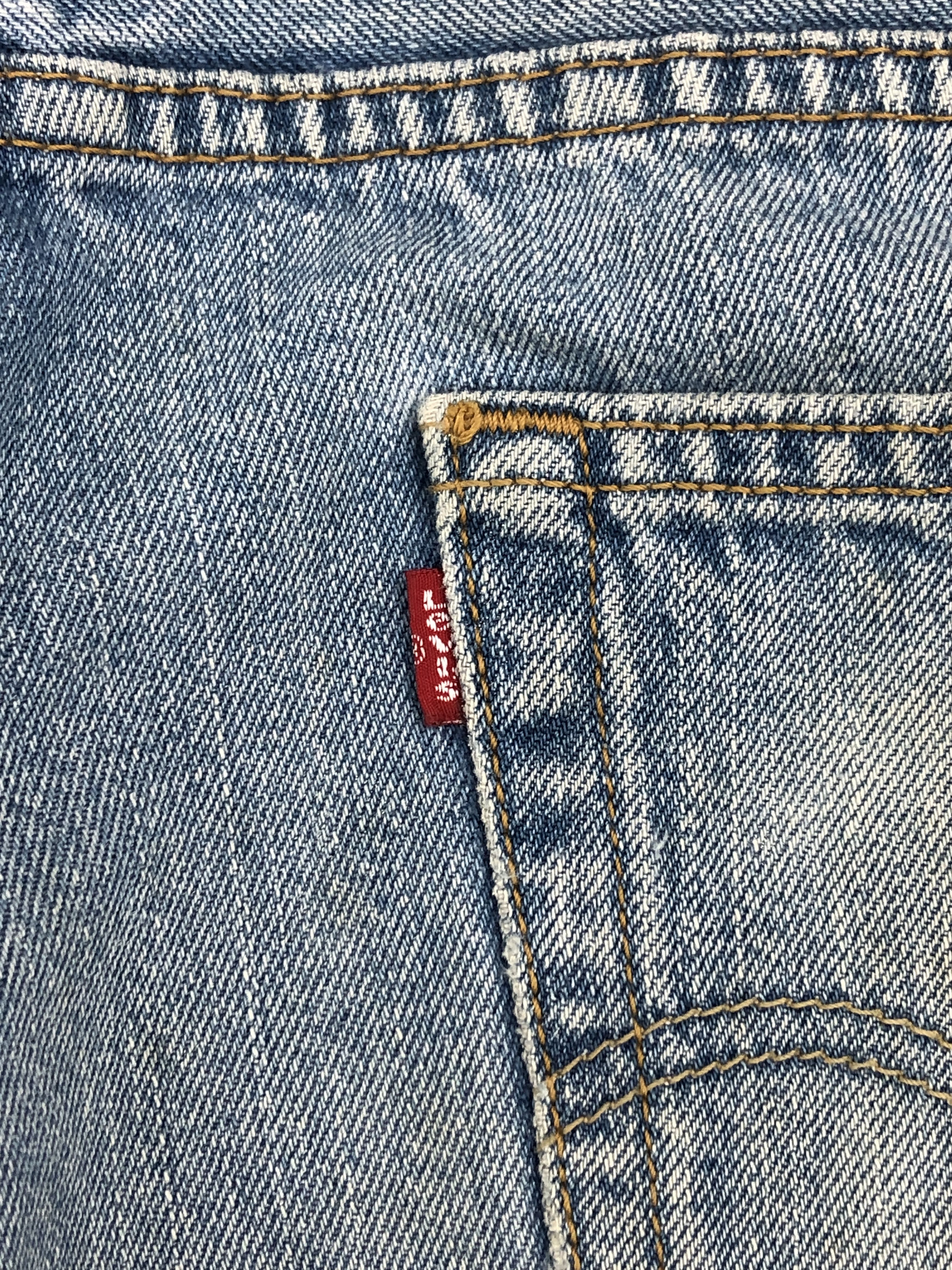 Faded Blue Vintage Levis 550 Denim Jeans