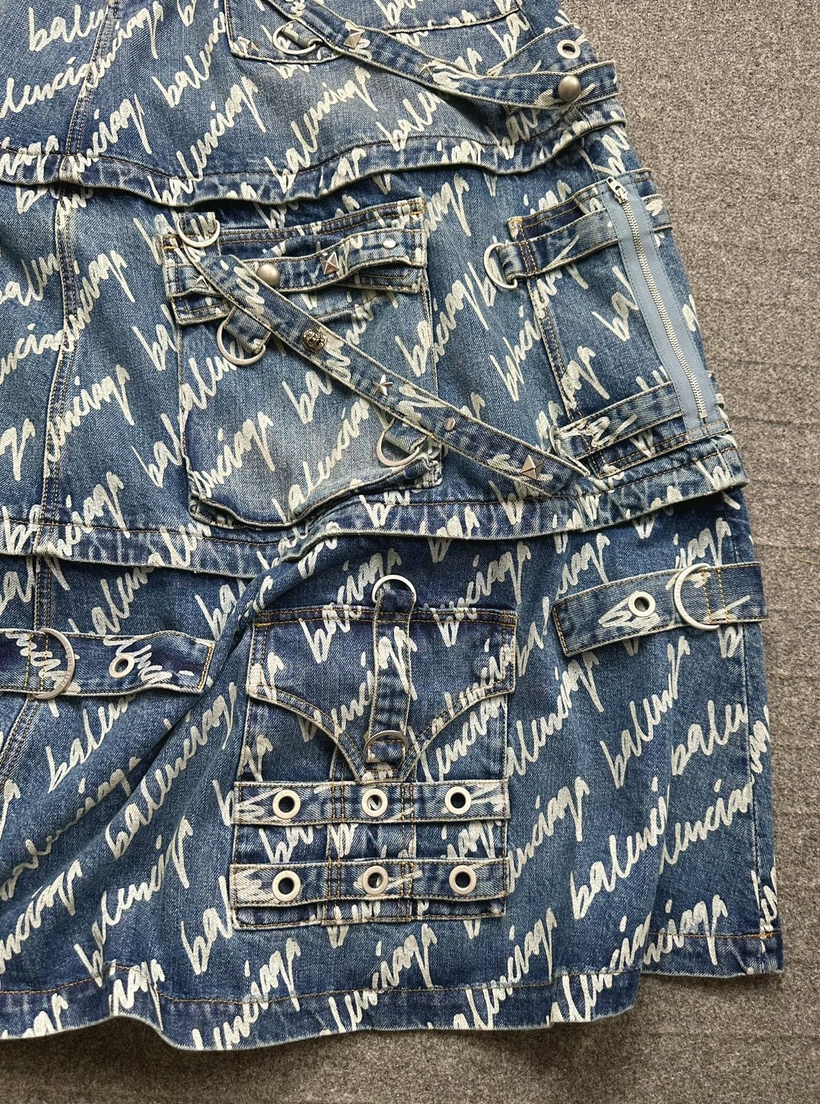 Balenciaga Balenciaga - Demna Gvasalia • Raver Script Logo Maxi Skirt • Size 26" / US 2 / IT 38 - 5 Thumbnail