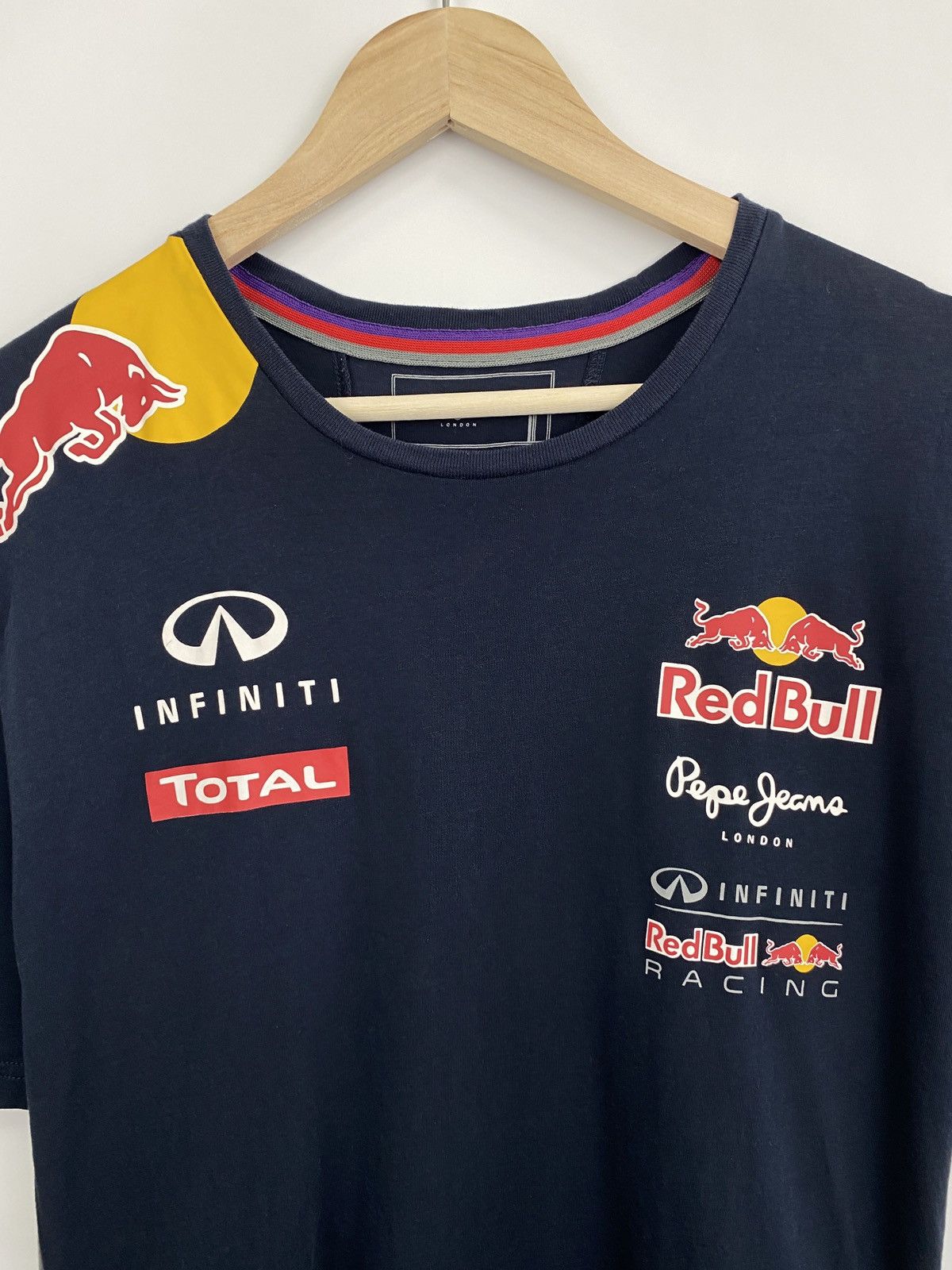Formula 1 × Pepe Jeans Pepe Jeans Infiniti Red Bull Renault Pirelli Casio T-Shirt Size US XL / EU 56 / 4 - 10 Thumbnail