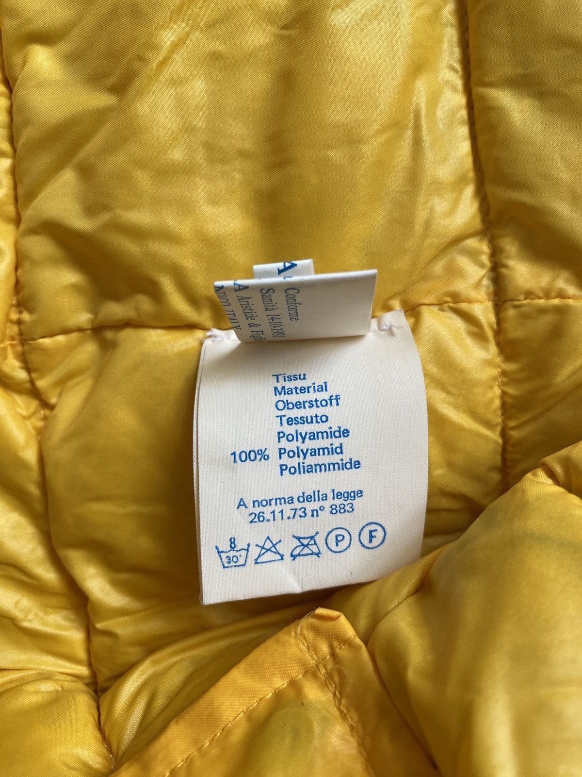 Moncler Rare Vintage Moncler Yellow Down Vest Puffer Gilet Jacket Size US L / EU 52-54 / 3 - 10 Thumbnail