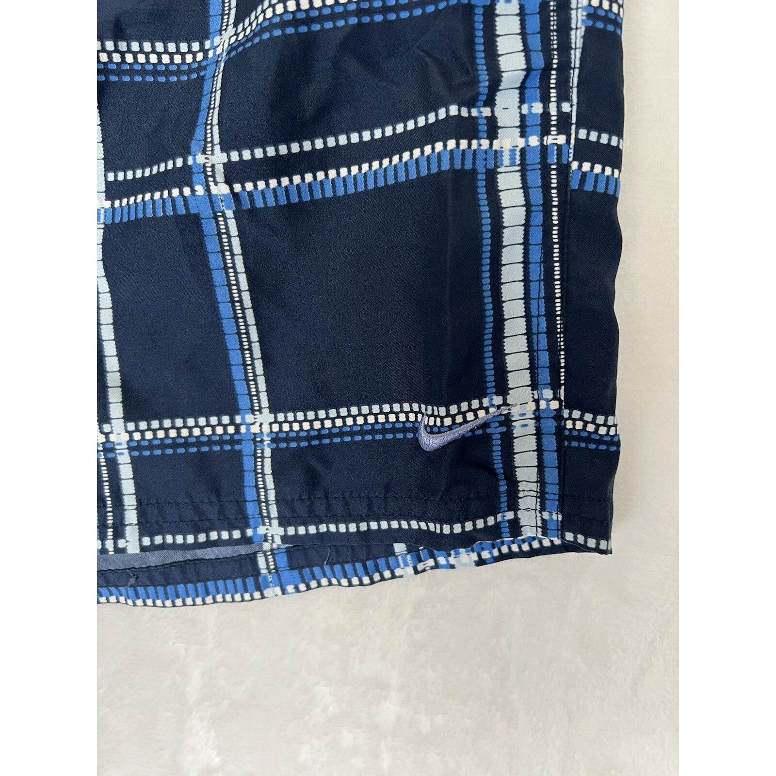 Nike Vintage Nike Swim Trunks Size 34 Blue Plaid Y2K Surf Size US 34 / EU 50 - 2 Thumbnail