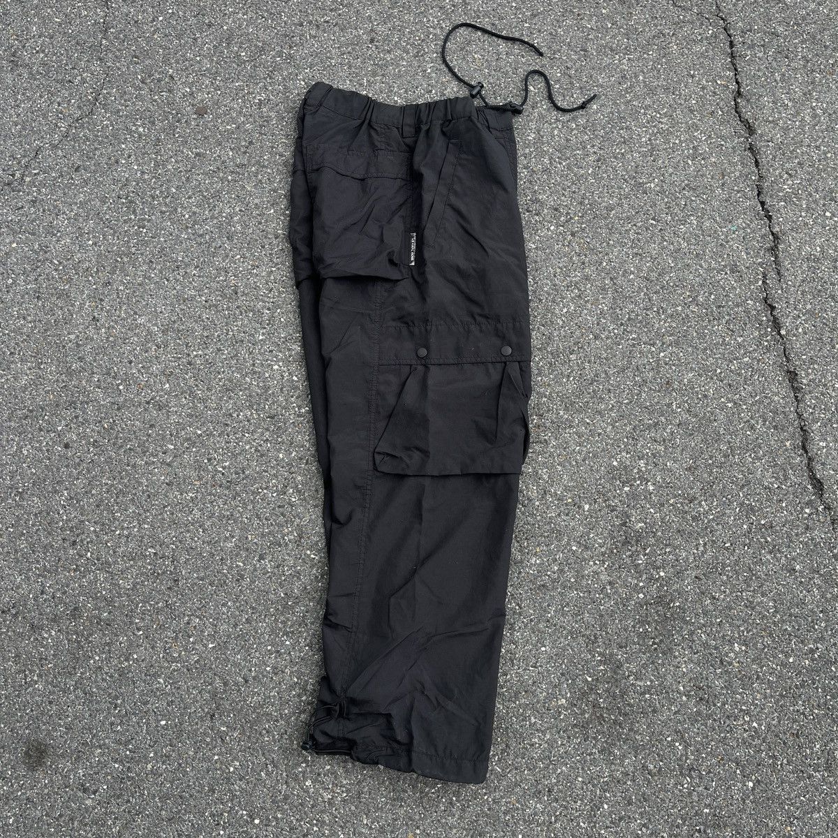 Final Home 90s Final home nylon cargo pants Size US 30 / EU 46 - 1 Thumbnail