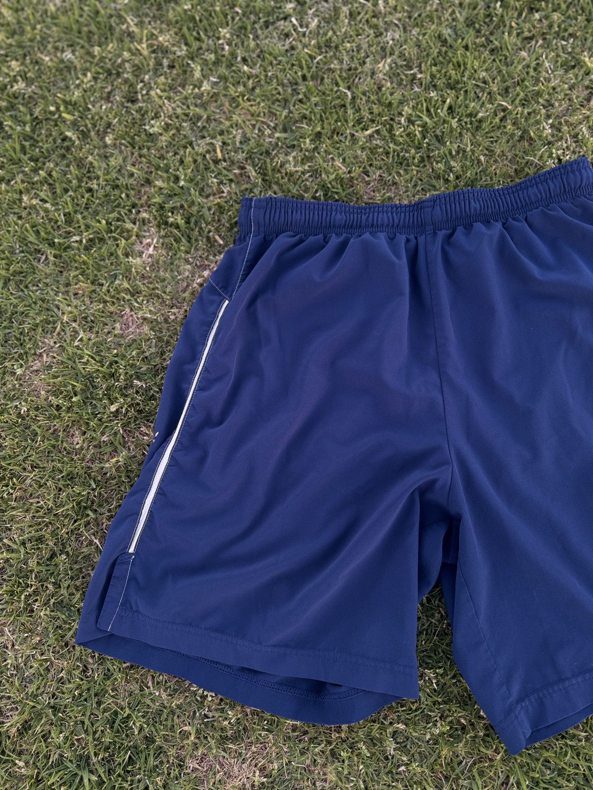 Nike Nike Blue Athletic Performance Shorts Size US 32 / EU 48 - 2 Thumbnail