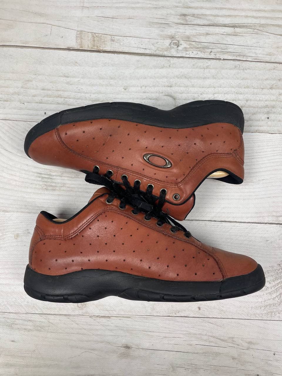 Oakley Vintage Oakley FACTORY PILOT Software Leather Sneakers 2002 Size US 10 / EU 43 - 5 Thumbnail