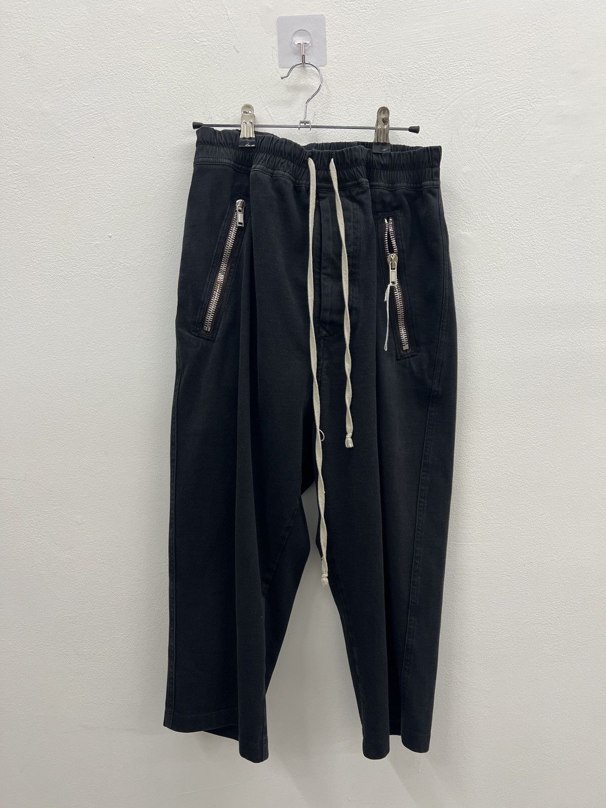Rick Owens Rick Owens 20SS Cropped Cotton-jersey Sweatpants Size US 36 / EU 52 - 2 Thumbnail