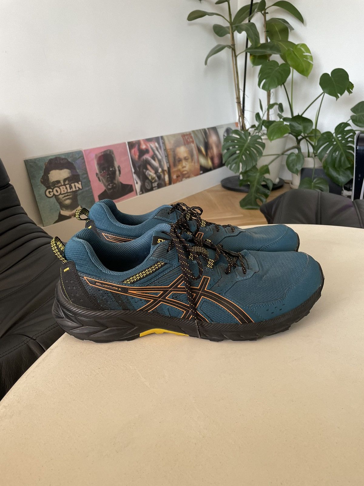 image of Big Size Asics Gel Venture 9 Low Sneakers Hype Y2K in Blue, Men's