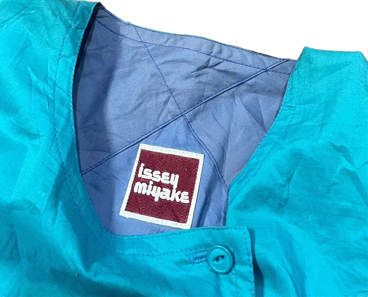 Issey Miyake Vintage issey miyake collarless blue jacket Size US S / EU 44-46 / 1 - 3 Thumbnail