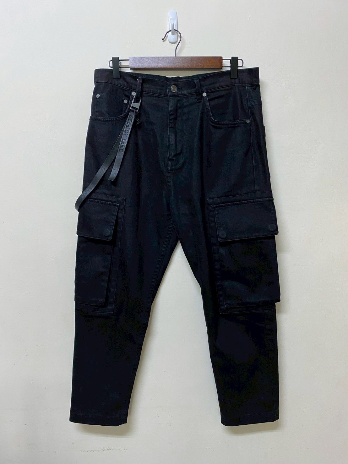 Helmut Lang Helmut Lang cropped cargo jeans Size US 30 / EU 46 - 1 Thumbnail