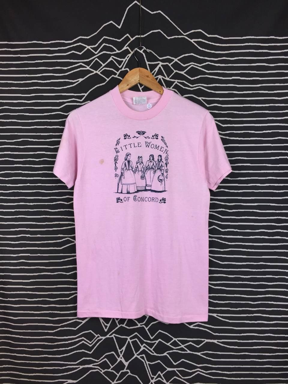 Hanes × Vintage Vtg 80s Little woman Of Concord Single Stitch Tee Size US M / EU 48-50 / 2 - 1 Thumbnail