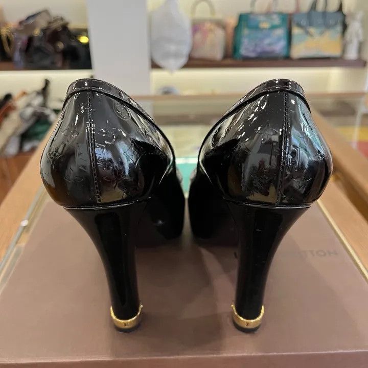 Louis Vuitton Louis Vuitton Patent Leather High Heels in Burgundy -2508 Size US 6 / IT 36 - 1 Thumbnail