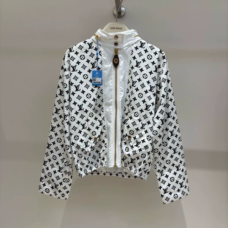 Louis Vuitton Louis Vuitton 23 white logo full-print cotton hooded draws Size XS / US 0-2 / IT 36-38 - 1 Thumbnail
