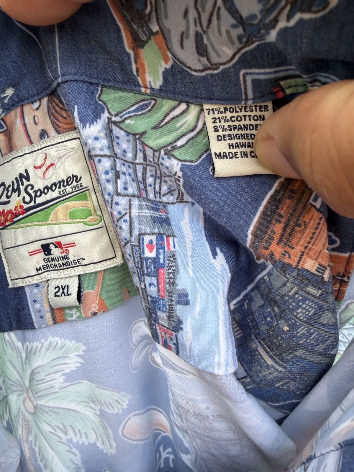 Reyn Spooner Reyn Spooner Men's XXL New York Yankees Aloha Hawaiian Shirt Size US XXL / EU 58 / 5 - 4 Thumbnail