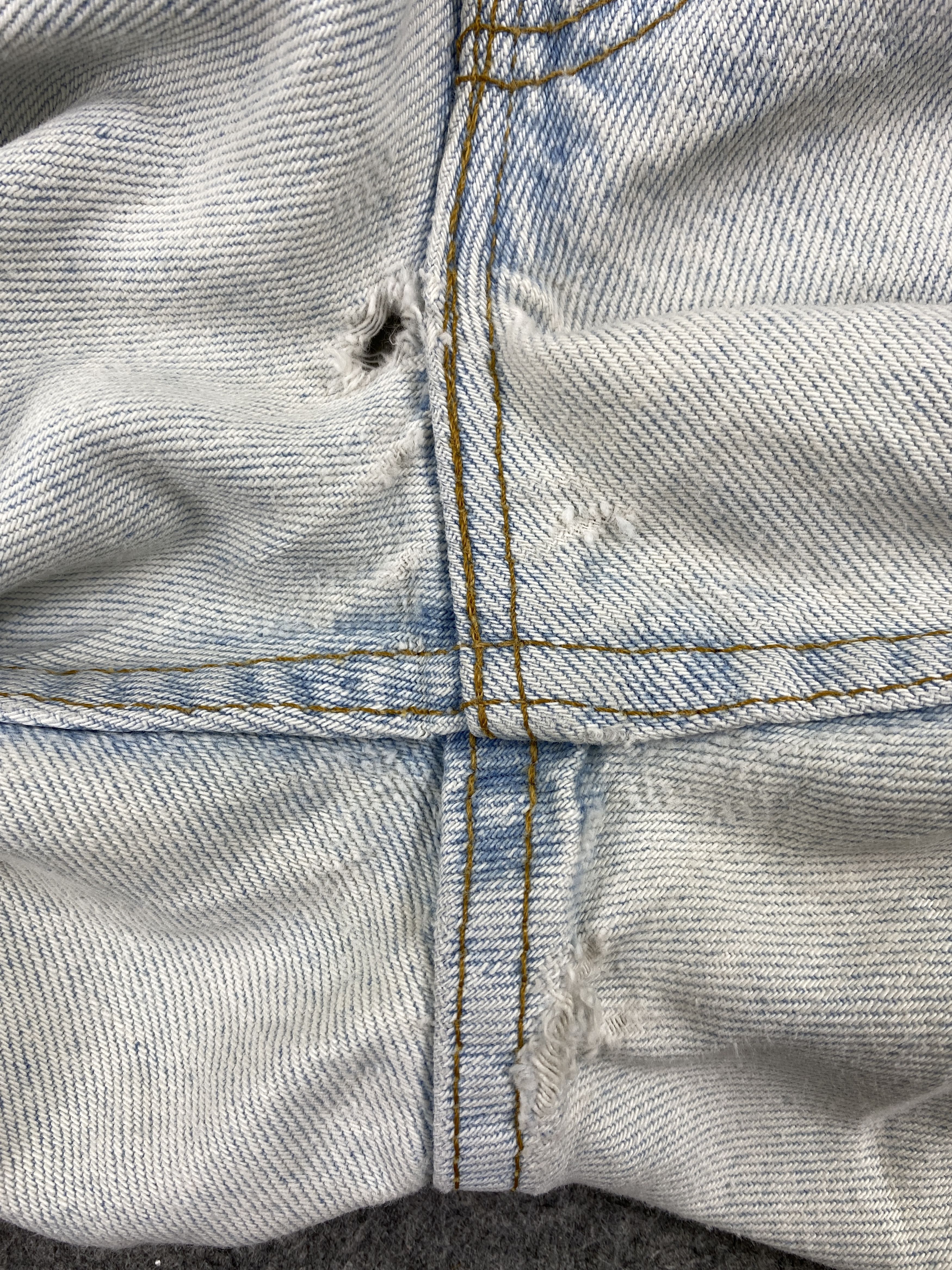 Levi's Light Blue Wash Vintage Levi's 550 USA 28x31.5 Denim -SJ003 Size US 28 / EU 44 - 11 Thumbnail