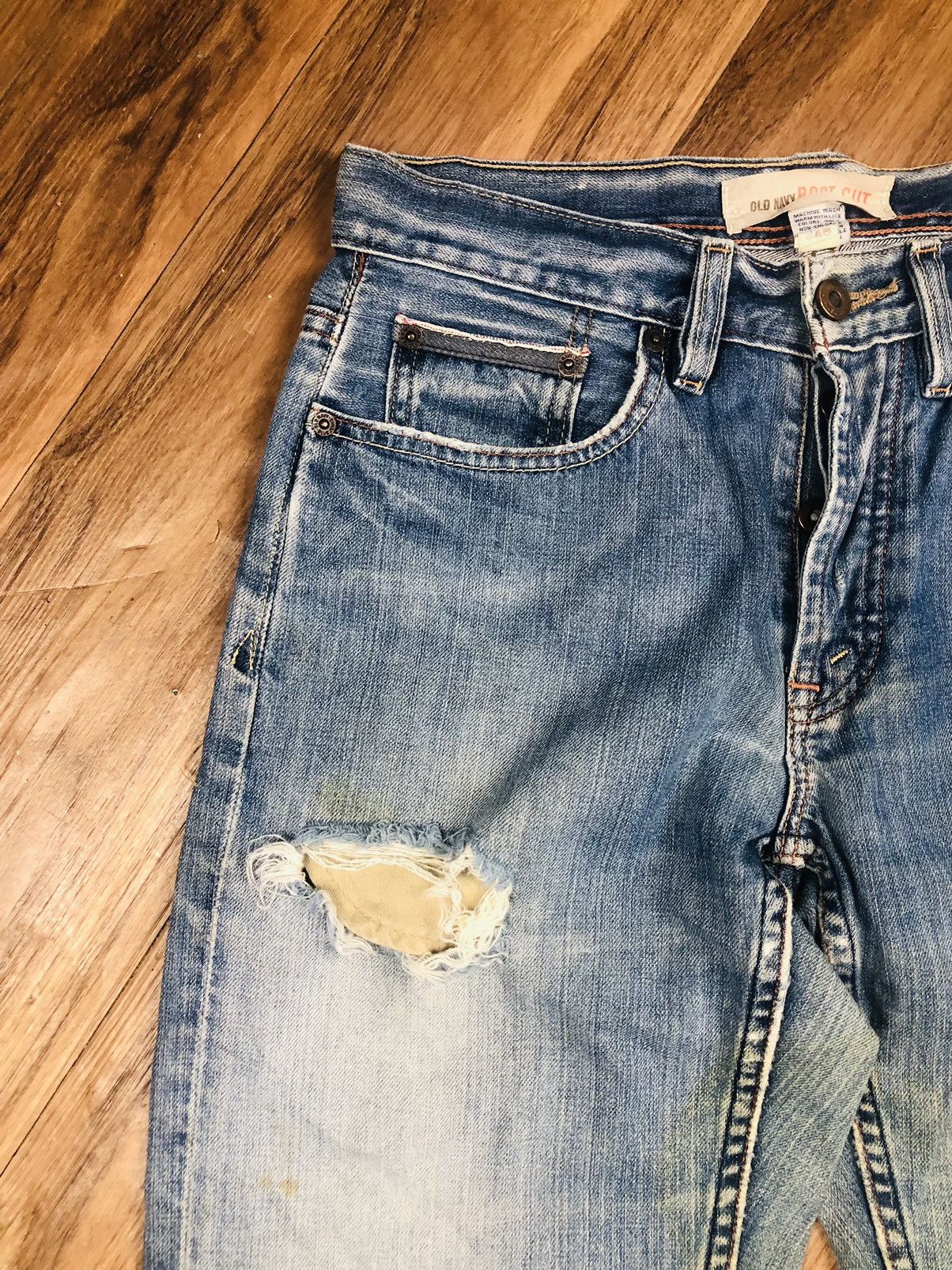 Old Navy Old Navy Bootcut Distress Jeans (36) Size US 30 / EU 46 - 5 Thumbnail