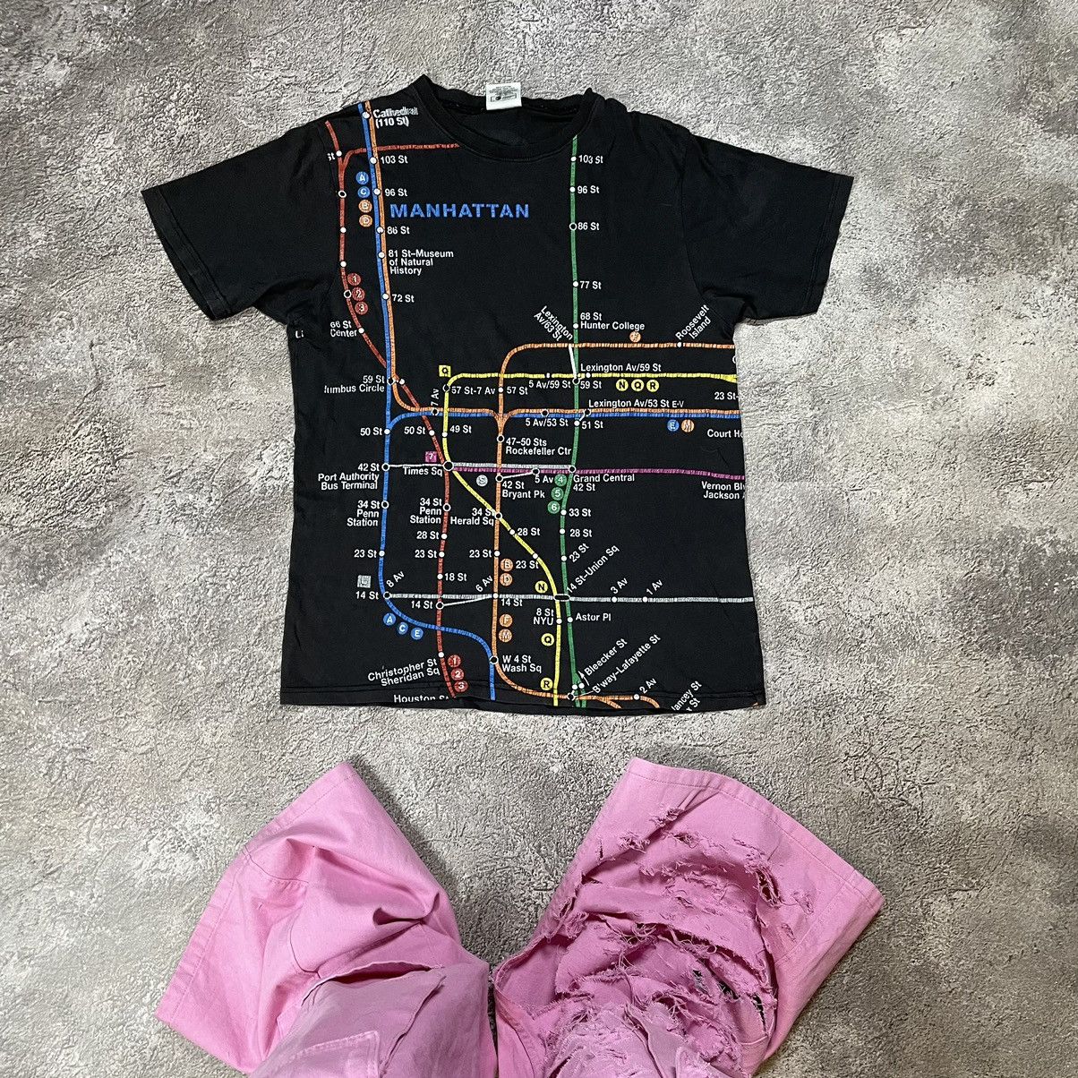 Vintage Vintage Y2K Tee Manhattan METROPOLITAN PRINT ART M Size US M / EU 48-50 / 2 - 1 Thumbnail