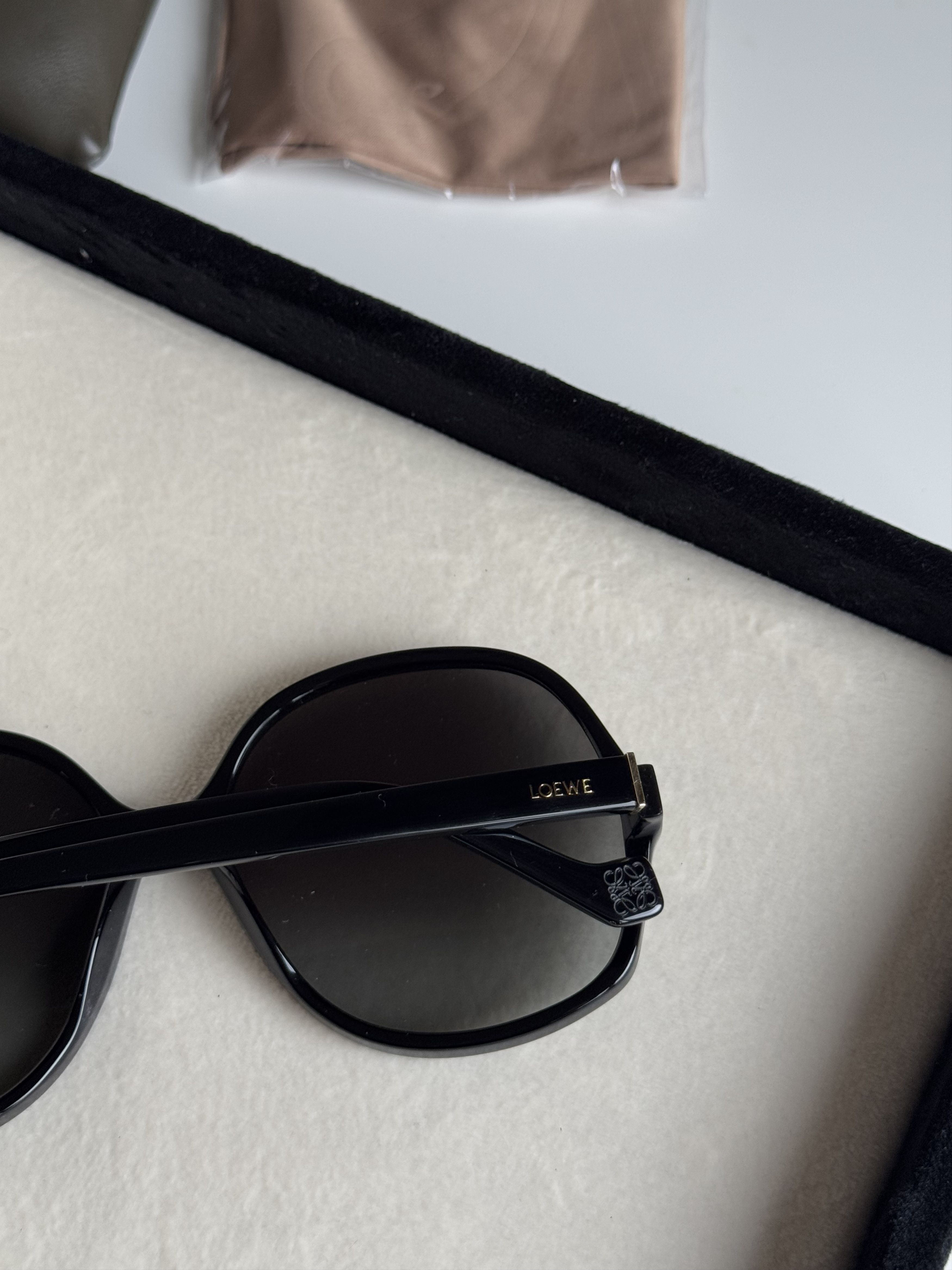 Loewe Loewe Sunglasses Size ONE SIZE - 6 Thumbnail