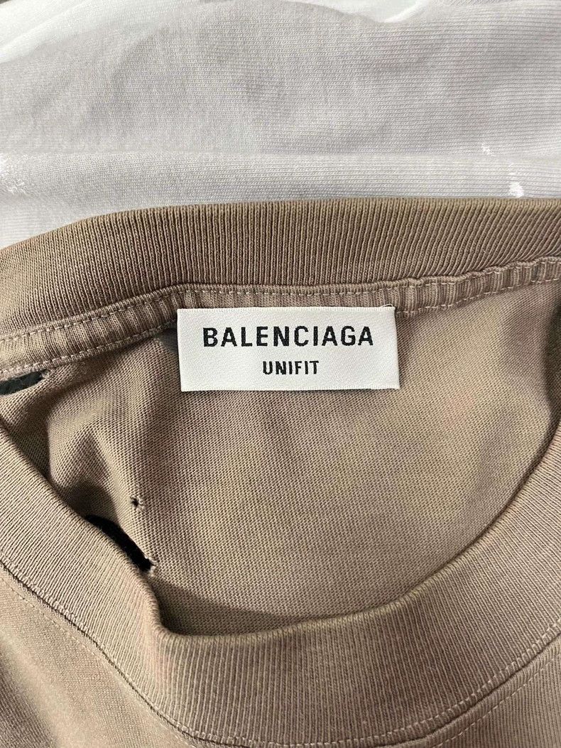 Balenciaga Balenciaga Brown big hole crack logo short sleeve Size US XXS / EU 40 - 3 Thumbnail