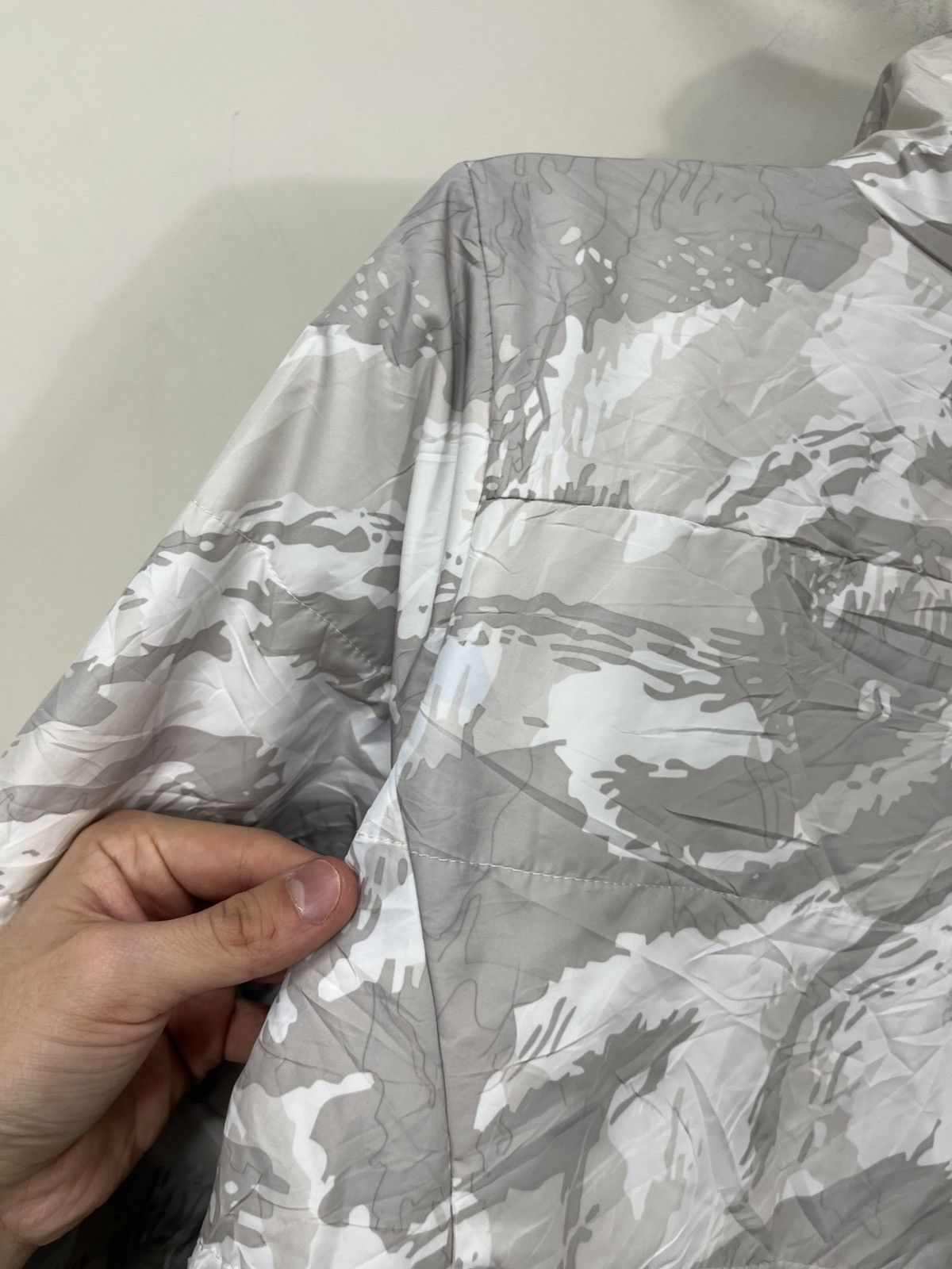 The North Face The North Face Women’s Camo Outdoor Down Puffer Jacket Size M / US 6-8 / IT 42-44 - 17 Thumbnail