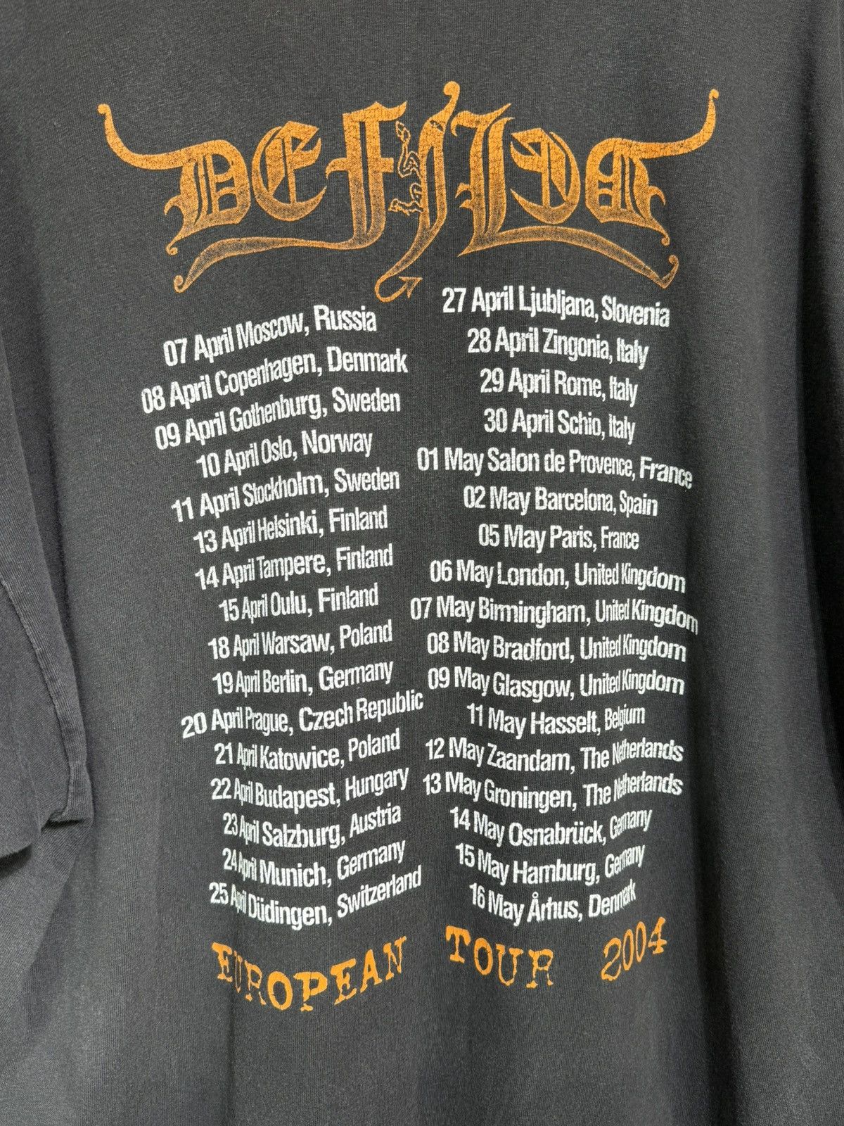 Band Tees 00s Vintage Defiled 2004 European Tour Metal Band TShirt 2XL Size US XXL / EU 58 / 5 - 7 Thumbnail
