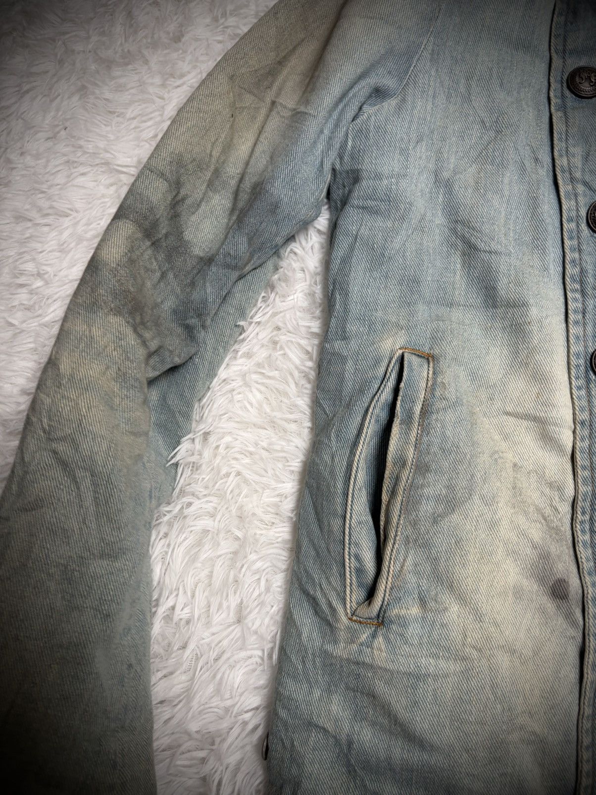 Le Grande Bleu (L.G.B.) Davit MEURSAULT Homme napolean distressed denim jacket Size US L / EU 52-54 / 3 - 2 Thumbnail