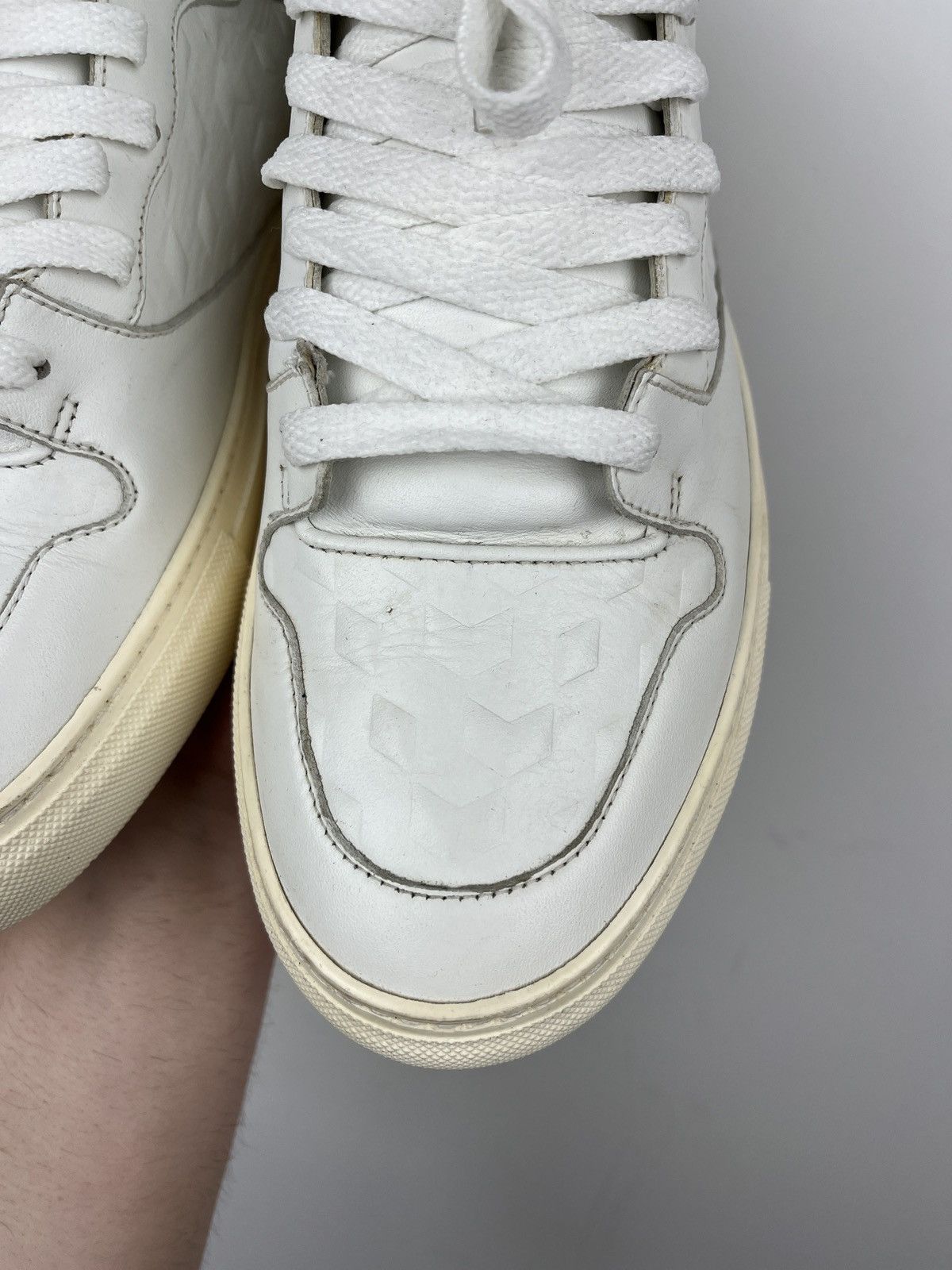 Balenciaga Balenciaga Embossed Leather Lowtop Sneakers Size US 7.5 / EU 40-41 - 4 Thumbnail