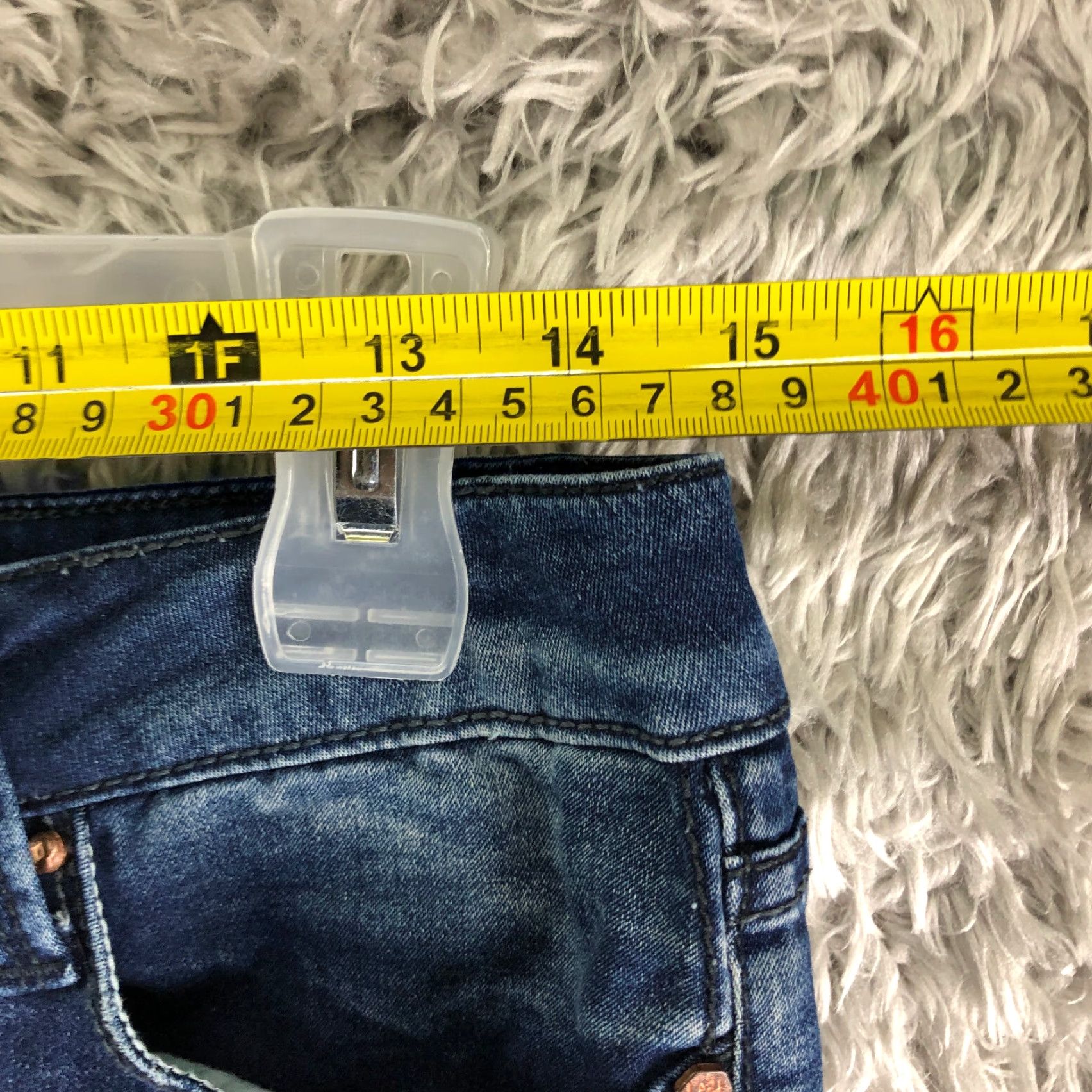 Denime Hydraulic Womens Size 8 Mid Rise Skinny Medium Wash Blue Denim Jeans Womens Size 8 Jeans Skinny Mid Rise Blue Denim 30in Waist 28in Inseam Size 30" / US 8 / IT 44 - 2 Thumbnail