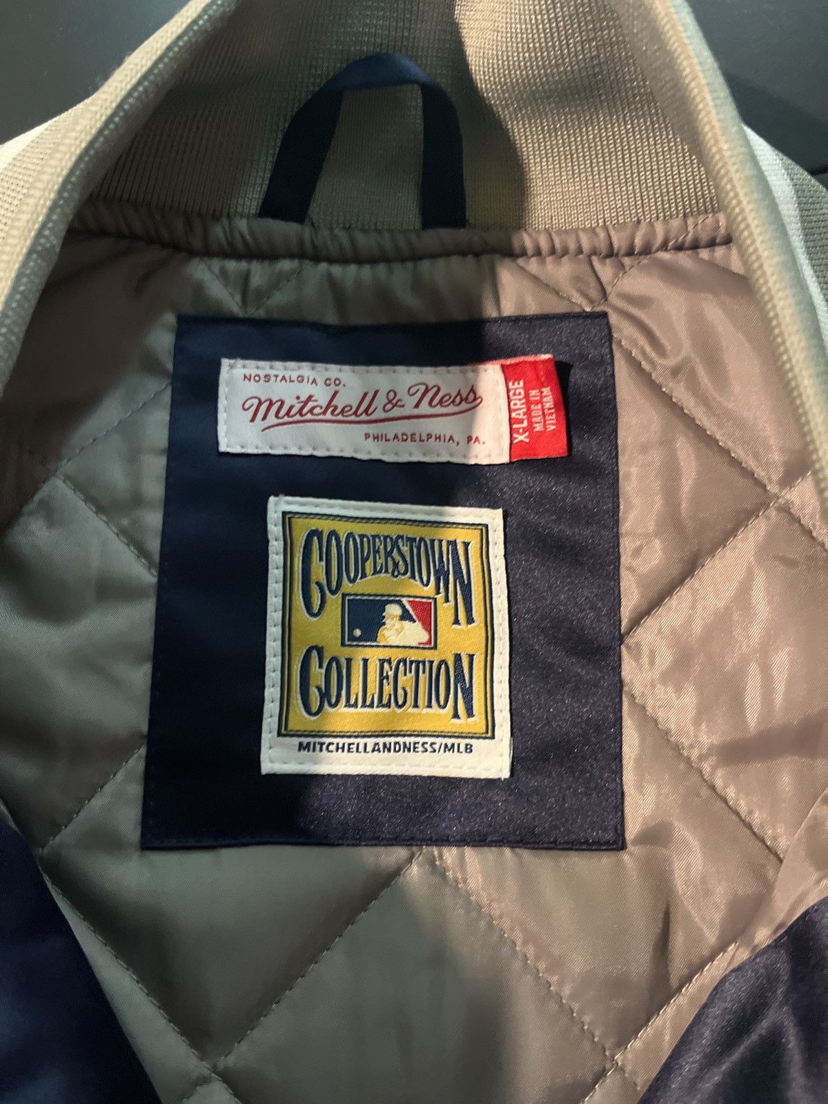 Mitchell & Ness Mitchell & Ness Yankees Cooperstown Collection Satin Jacket Size US XL / EU 56 / 4 - 2 Thumbnail