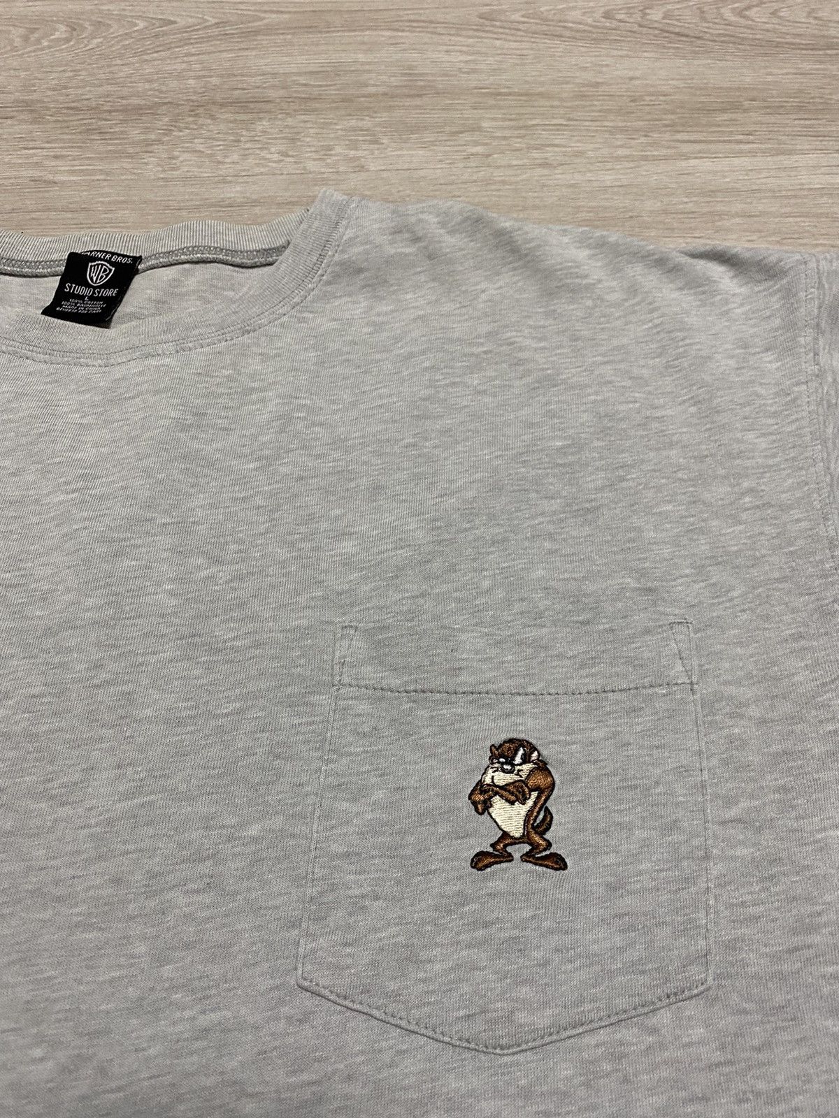 Vintage Vintage Warner Bros. TAZ 1996 year sz L Size US L / EU 52-54 / 3 - 2 Thumbnail