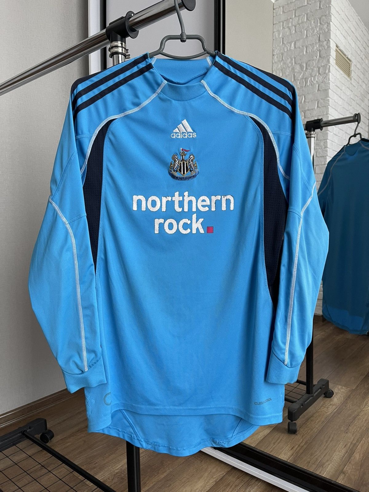 Adidas 2009/2010 Adidas Newcastle Vintage Soccer Jersey Goalkeeper Size US S / EU 44-46 / 1 - 1 Thumbnail