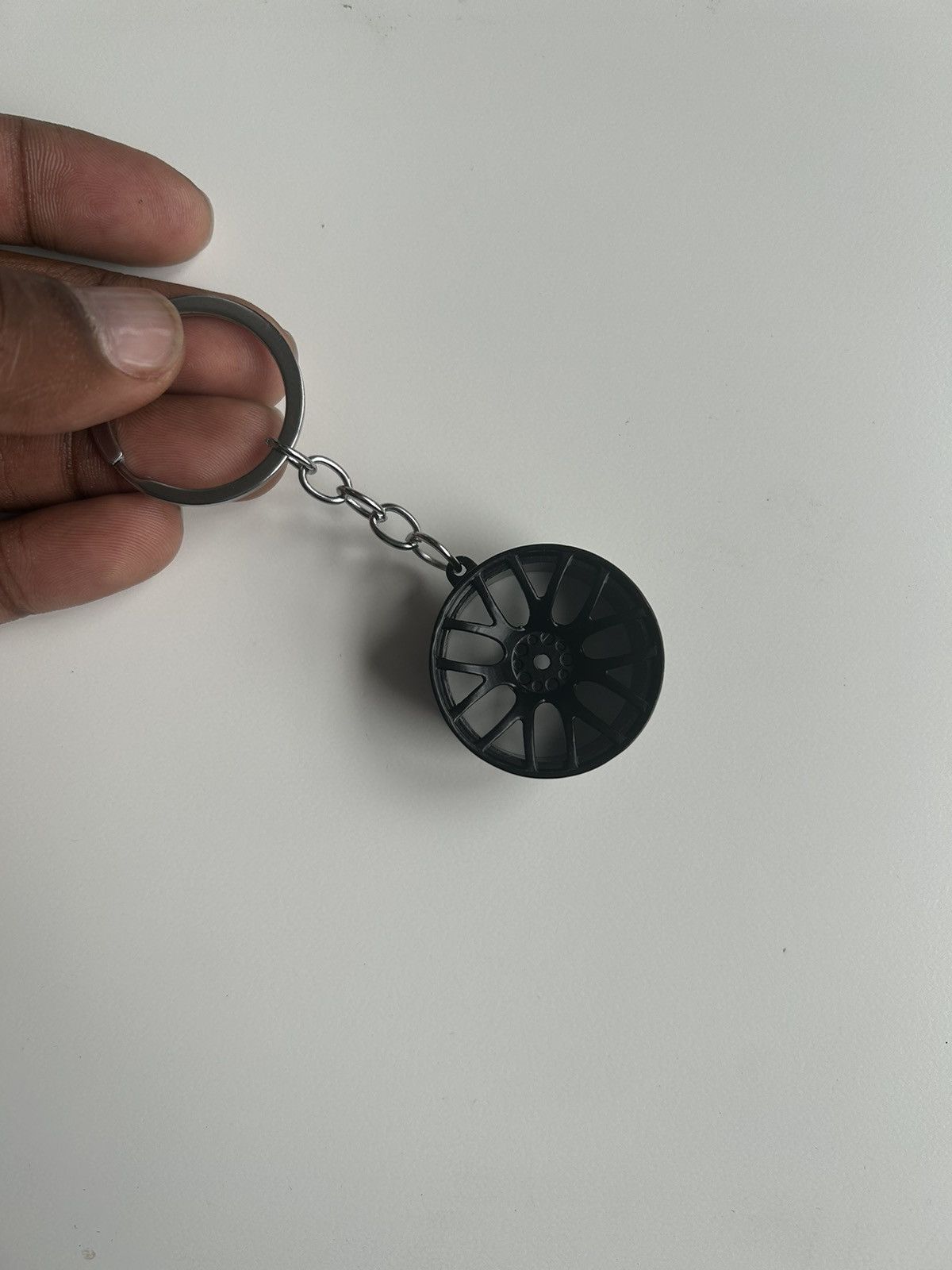 Japanese Brand Vintage Y2K 2000 sick black metal car rim keychain accessory Size ONE SIZE - 3 Thumbnail