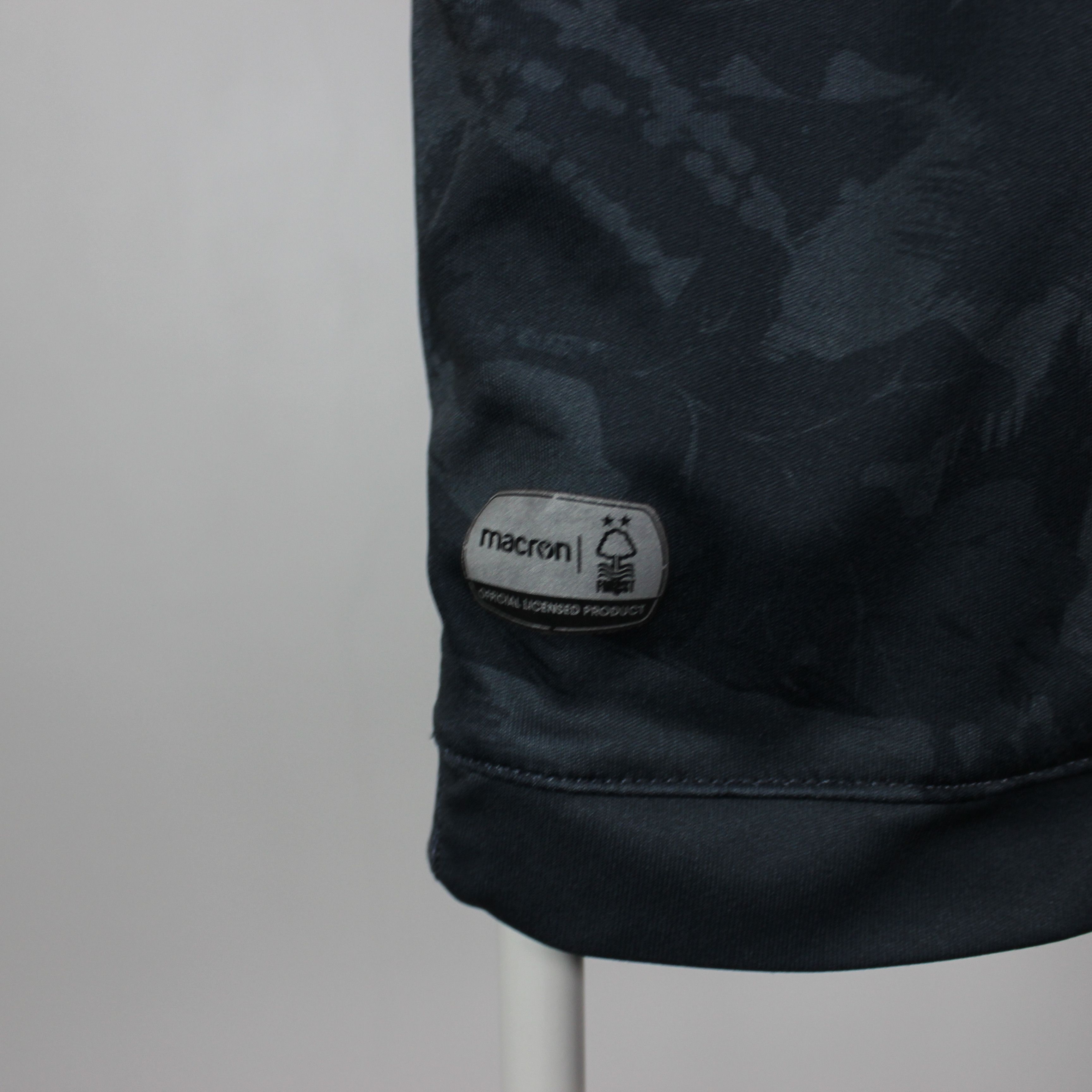 Macron Nottingham 2020-2021 Away Soccer Jersey Footbal Shirt L Size US L / EU 52-54 / 3 - 10 Thumbnail