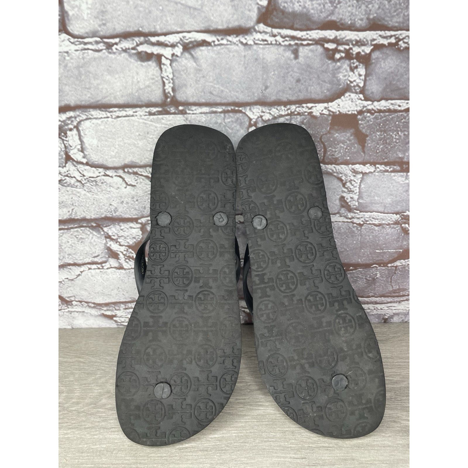 Tory Burch Tory Burch Animal Leopard Cheetah Print Black FlipFlops Sand Size US 9 / IT 39 - 7 Thumbnail