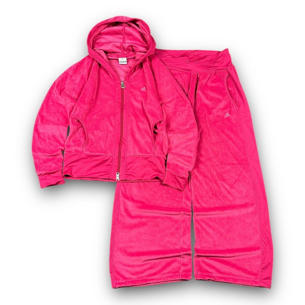 Adidas Adidas Vintage Velour Baggy Cropped Archive Tracksuit Size M / US 6-8 / IT 42-44 - 1 Thumbnail