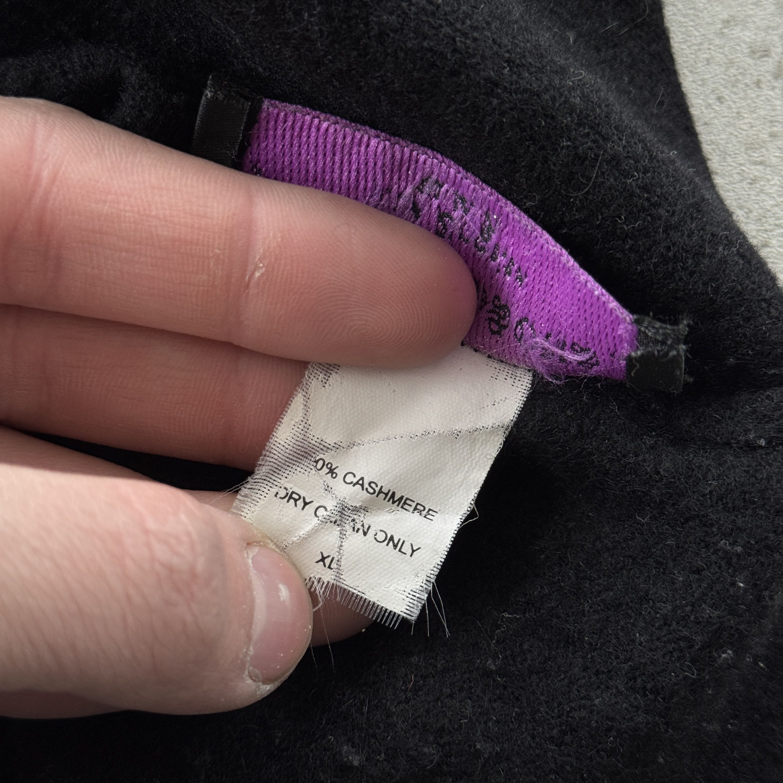 A&G Rock A&G Rock Amal Guessous Harajuku Queen Cashmere Sweater Size US XL / EU 56 / 4 - 14 Thumbnail