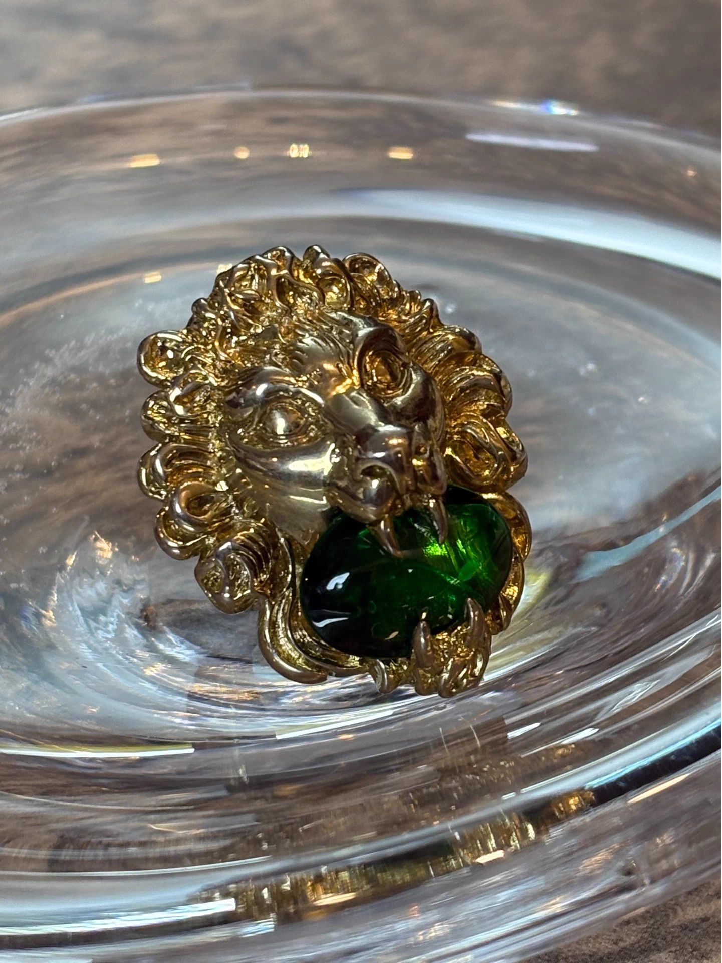 Gucci Gucci Emerald Lion Head Ring size m Size ONE SIZE - 1 Thumbnail