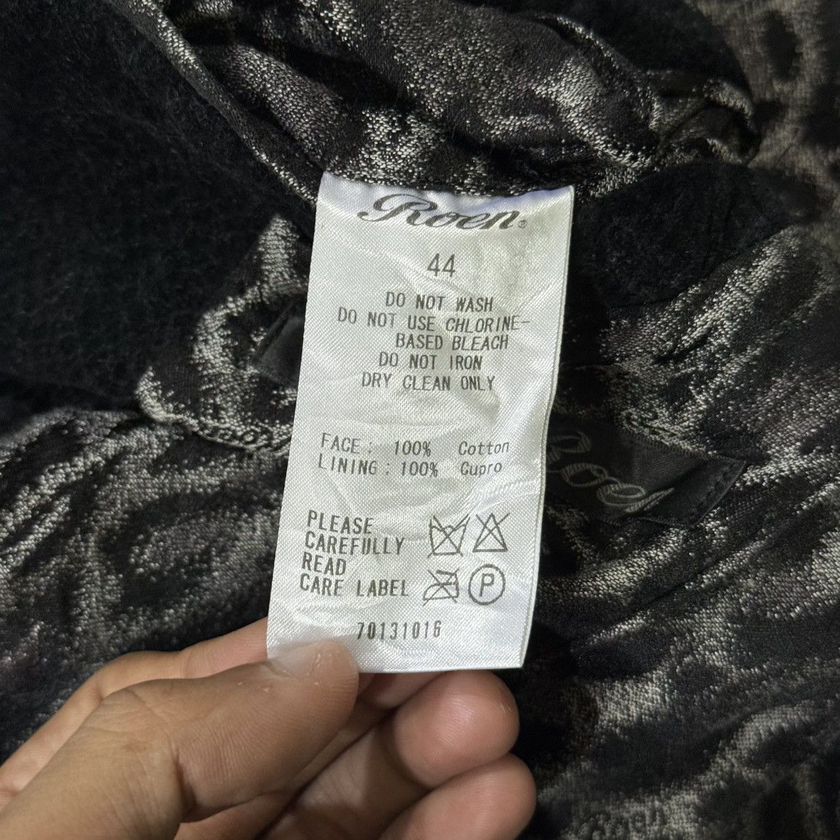 Roen Vintage Roen Snakeskin Design Seditionaries Buttons Jacket Size US S / EU 44-46 / 1 - 17 Thumbnail